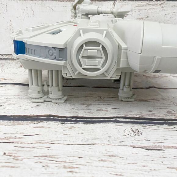DISNEY Toybox Star Wars Millenium Falcon - Picture 15 of 16